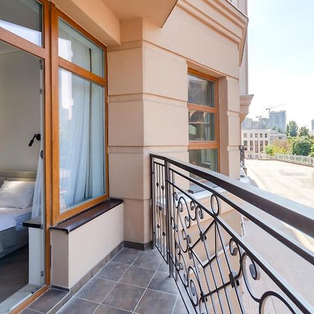 Petrovdom 02-76B Luxury Living In Rc Pechersk Plaza, Mykhaila Boichuka 19-А キエフ エクステリア 写真