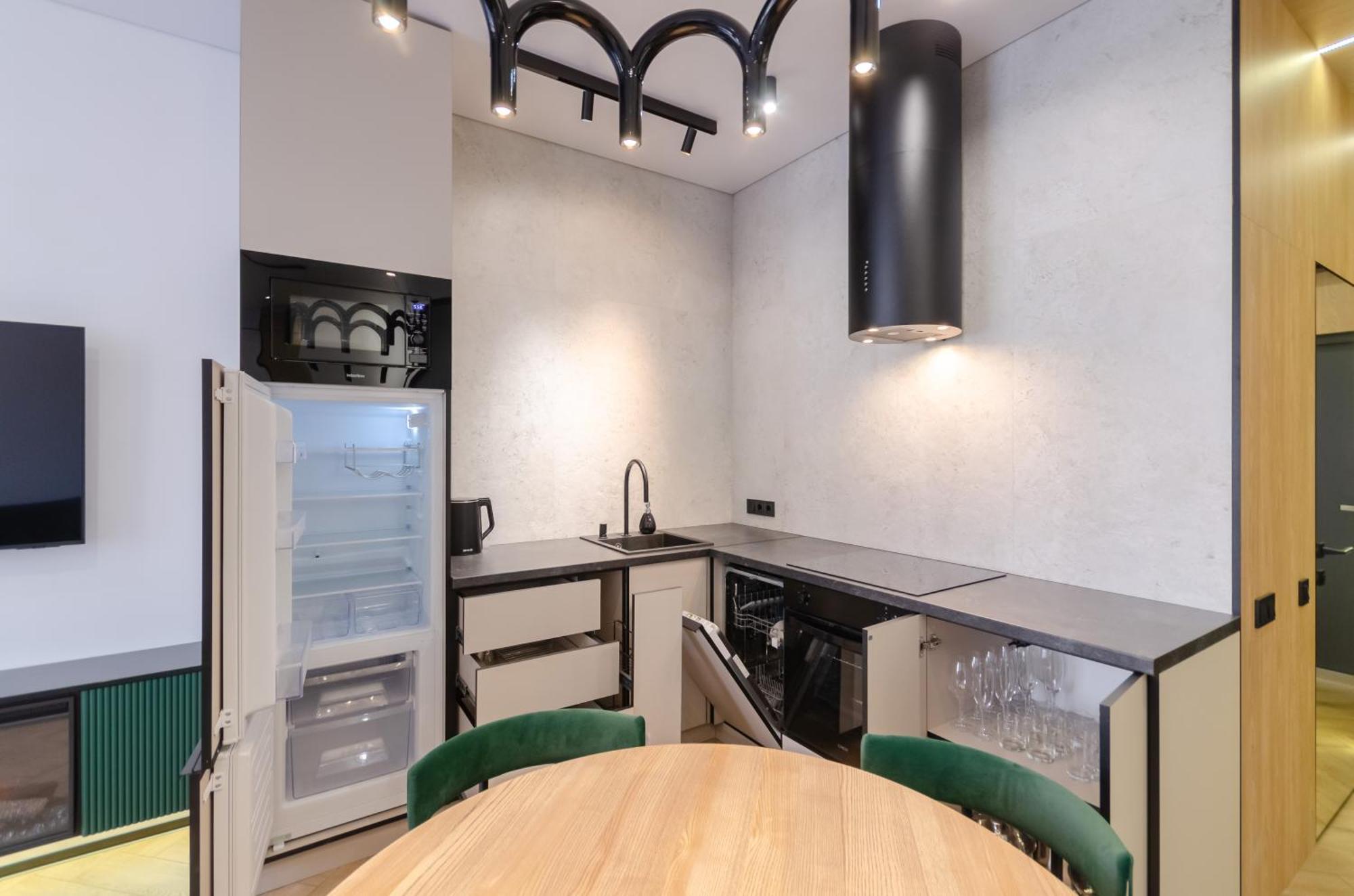 Petrovdom 02-76B Luxury Living In Rc Pechersk Plaza, Mykhaila Boichuka 19-А キエフ エクステリア 写真